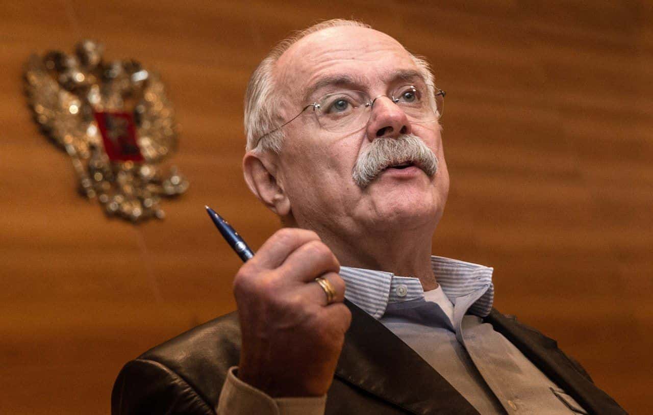 Роскошная жизнь с «налога на болванки»